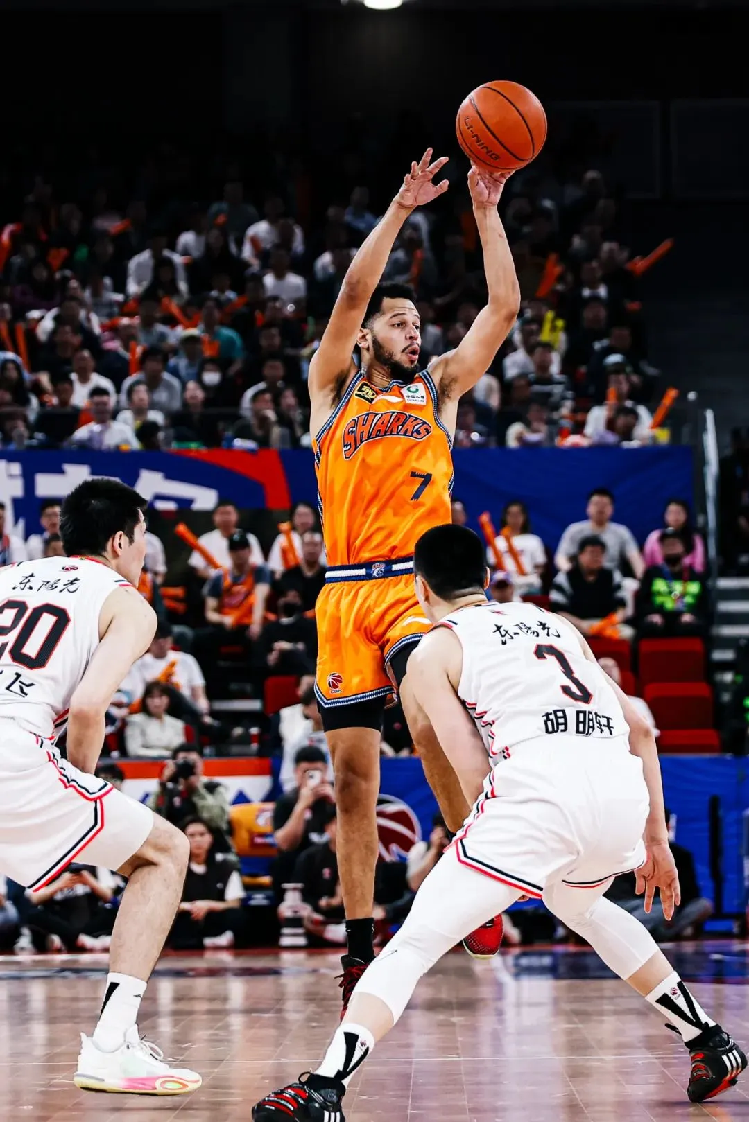 关于迈阿密热火发布备战花絮,赛前伤情更新,CBA季后赛任务艰巨,临场指挥获称赞的信息 关于迈阿密热火发布备战花絮,赛前伤情更新,CBA季后赛任务艰巨,临场指挥获称赞的信息