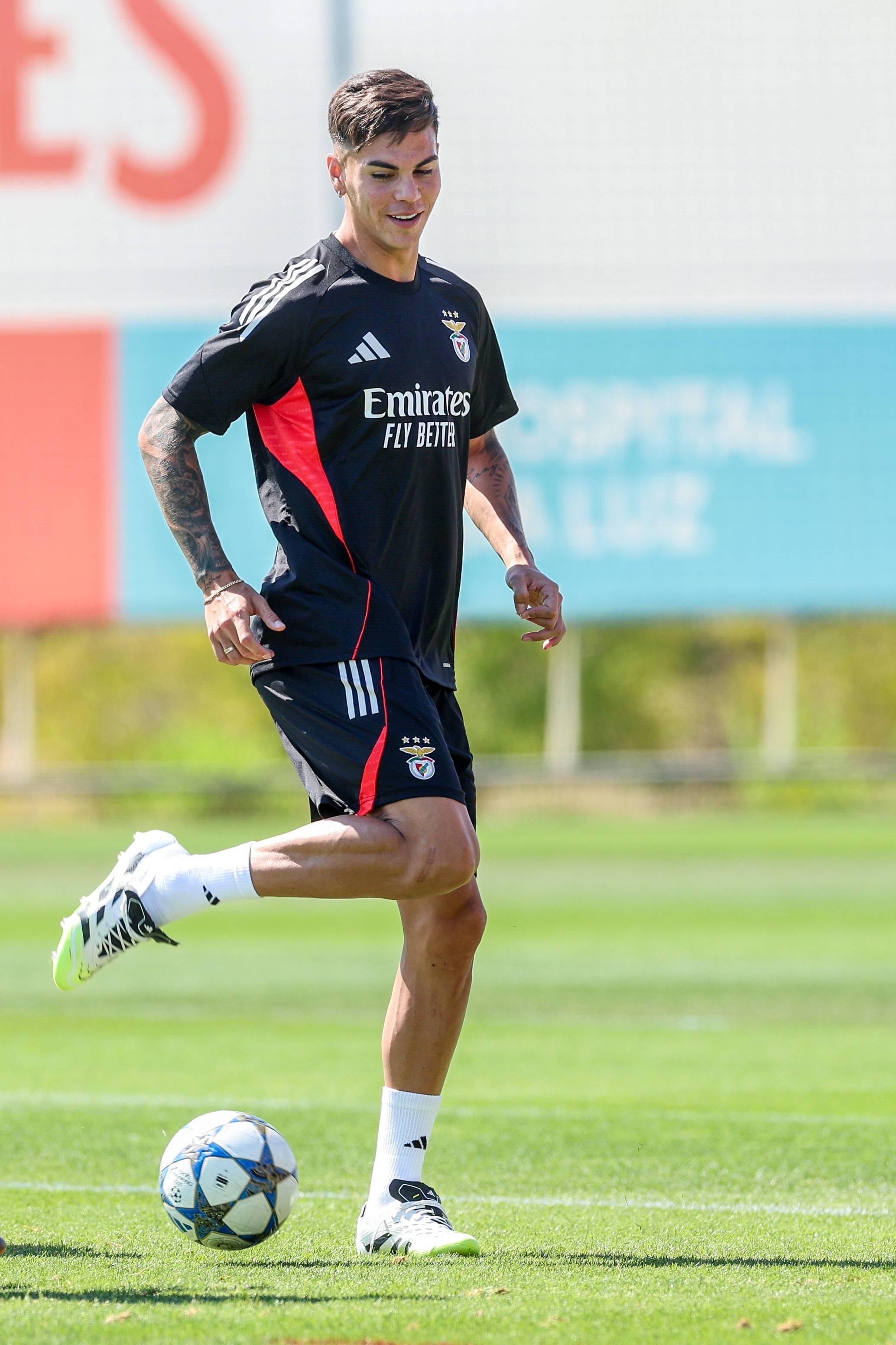 KAIYUN SPORTS-刚刚！本菲卡防线松动备战足总杯辽宁本钢国际比赛日强势反弹，今夜巴黎圣日耳曼备战全明星赛的简单介绍