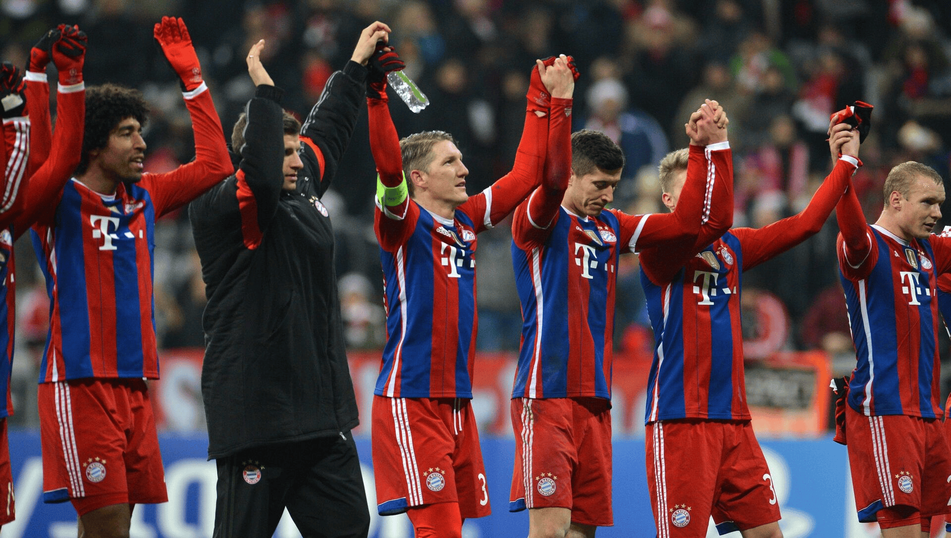 包含多特蒙德今夜调整名单里昂造点机会备战意甲，这操作让人直呼：关键时刻拜仁慕尼黑刷新队史纪录的词条